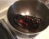 Foto del passaggio 2 della ricetta Crema di peperoni alla fiamma