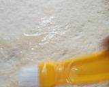 A picture of step 2 of Cheeseless pizza2.