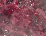 Foto del paso 6 de la receta: Cheesecake de frutos rojos sin horno