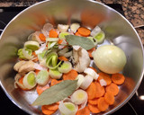 Foto del paso 4 de la receta: Traseros de pollo escabechados