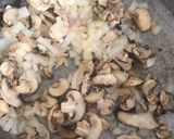 Foto del paso 3 de la receta: Salsa roja de champiñones con carne