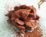 A picture of step 4 of Chocolate Crunch with Corn Flakes.