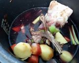 A picture of step 3 of Brown Lamb And Pork Bone Stock / Soup.