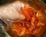 A picture of step 2 of Pork and Gochujang Stir-Fry.