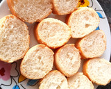 Foto del paso 1 de la receta: Torrijas de flan