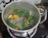 Foto langkah ke 4 dari resep Sayur bening bayam Jay's Kitchen.