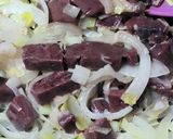 Foto del paso 2 de la receta: Hígado de vacuno encebollado