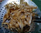 Foto langkah ke 1 dari resep Sambal ikan Asin kriuk.