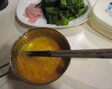 A picture of step 3 of Spinach and Ham with Eggs.