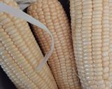 Gambar langkah 1 resipi Jagung Panggang Mentega Pedas Manis.