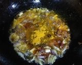 A picture of step 3 of Patta Gobhi matar.