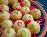 A picture of step 11 of Oats and Fox Nuts Laddus (Energy Balls).