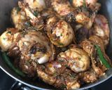 A picture of step 2 of Peshawari kadai chicken.