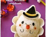 A picture of step 8 of Cute Ghost for Halloween Character Bento.