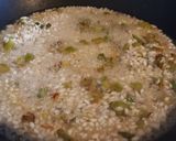 Foto del paso 3 de la receta: Risotto de espárragos y gambas