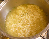 A picture of step 3 of Salt Flavored Ramen Noodles in Jello.