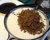 A picture of step 7 of taisen's easy sausage gray with biscuits.