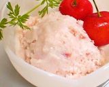 A picture of step 5 of Low-Calorie Banana Yogurt Ice Cream.