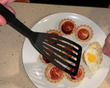Foto del paso 3 de la receta: Tartaletas de huevo de codorniz, espárrago y cherry