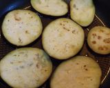 Foto del paso 1 de la receta: Torres de berenjenas con crema de puré de patatas