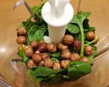 A picture of step 2 of Spinach and Hazelnut Pesto.
