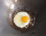 Foto langkah ke 2 dari resep Telur tahu sosis masak kecap simple.