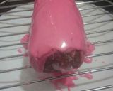 A picture of step 10 of Strawberry Sesame roll.