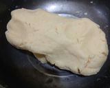 Foto langkah ke 2 dari resep Donat Tape Wijen.