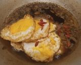 Foto langkah ke 4 dari resep Telur Ceplok Bumbu Kecap.