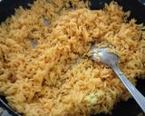 صورة لخطوة 4 من وصفة أرز اكسبرس فالمقلاة فقط