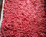 A picture of step 5 of Raspberry oat crumblies.