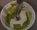 Une image de l'étape 2 de Verrine betterave rouge avocat.