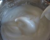 A picture of step 4 of Cream Filled Little Kabocha Squash Chiffon Cakes.