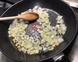 Une image de l'étape 6 de Aubergine violette italienne farcie thon tomates poivron.