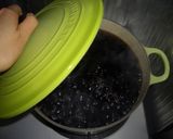 A picture of step 2 of Simmered Black Soybeans for Osechi.