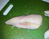 A picture of step 4 of Chicken stuffed with leeks & mushroom gravy.