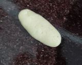 A picture of step 4 of Kaju Roll.