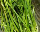 Hình bước làm 1 của món Canh hẹ nấu cá quả