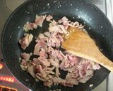 A picture of step 5 of Stir-Fried Celery and Pork with Salt and Pepper.