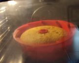 Gluténmentes túrós-mazsolás kuglóf recept fázis 4 fotója