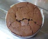 A picture of step 12 of Fluffy, Melt In Your Mouth Chocolate Gateau.