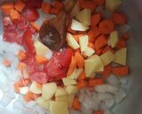 صورة لخطوة 1 من وصفة شوربة العدس الأحمر بدون لحوم 😋 لذيذة ومغذية 🥣