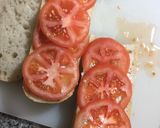 A picture of step 4 of Super Sausage and Cheese Sandwich 🥖🧀🍅.