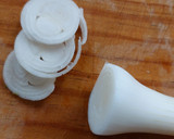Foto del paso 1 de la receta: Ensalada de listones de calabacita, nuez y parmesano