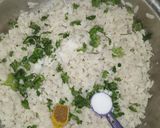 A picture of step 3 of Onion poha.