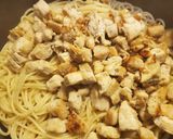 Foto del paso 5 de la receta: Espaguetti en crema de chipotle con pollo🌺
