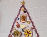Hình bước làm 11 của món Bữa tiệc Giáng Sinh hình cây thông Noel