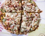 पिज़्ज़ा बिना ओवन बिना मैदा (Pizza bina oven bina maida recipe in Hindi) रेसिपी चरण 8 फोटो