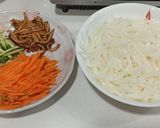 Foto langkah ke 1 dari resep Chao An Cam Fen(stir-fried rice pin noodle).