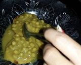 A picture of step 9 of Ragda Patties.